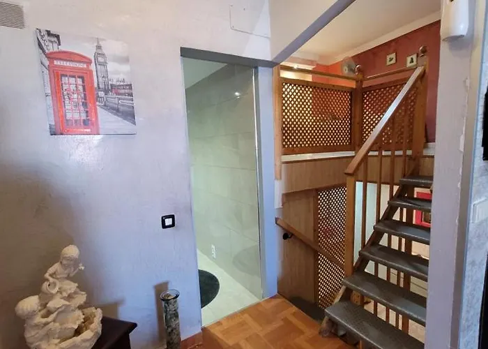 Momi Loft
